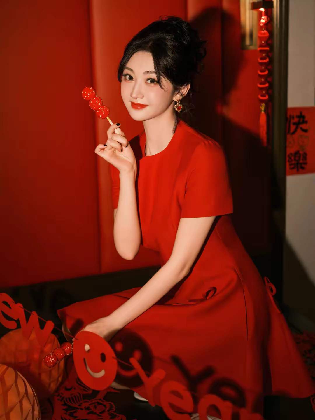 新春之际,景甜携满满福气登场