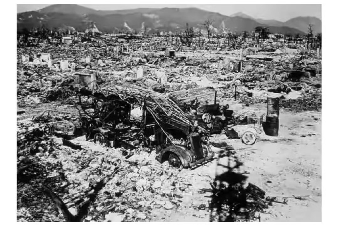 二战期间,日本军国主义入侵菲律宾,犯下奸淫,抢劫,屠杀等暴力罪行