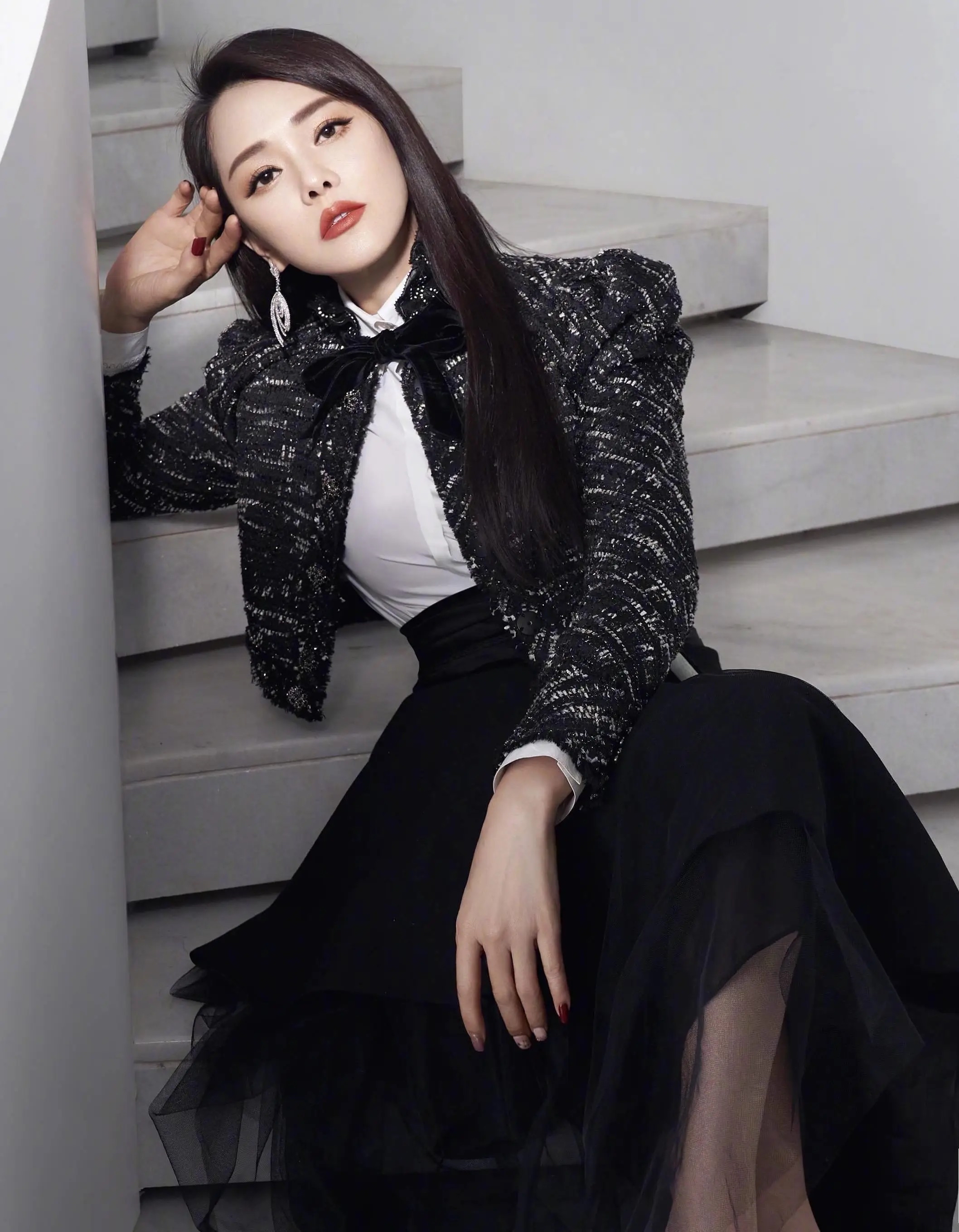 伊能静,这位在演艺界熠熠生辉的多面才女,总能给人带来惊喜