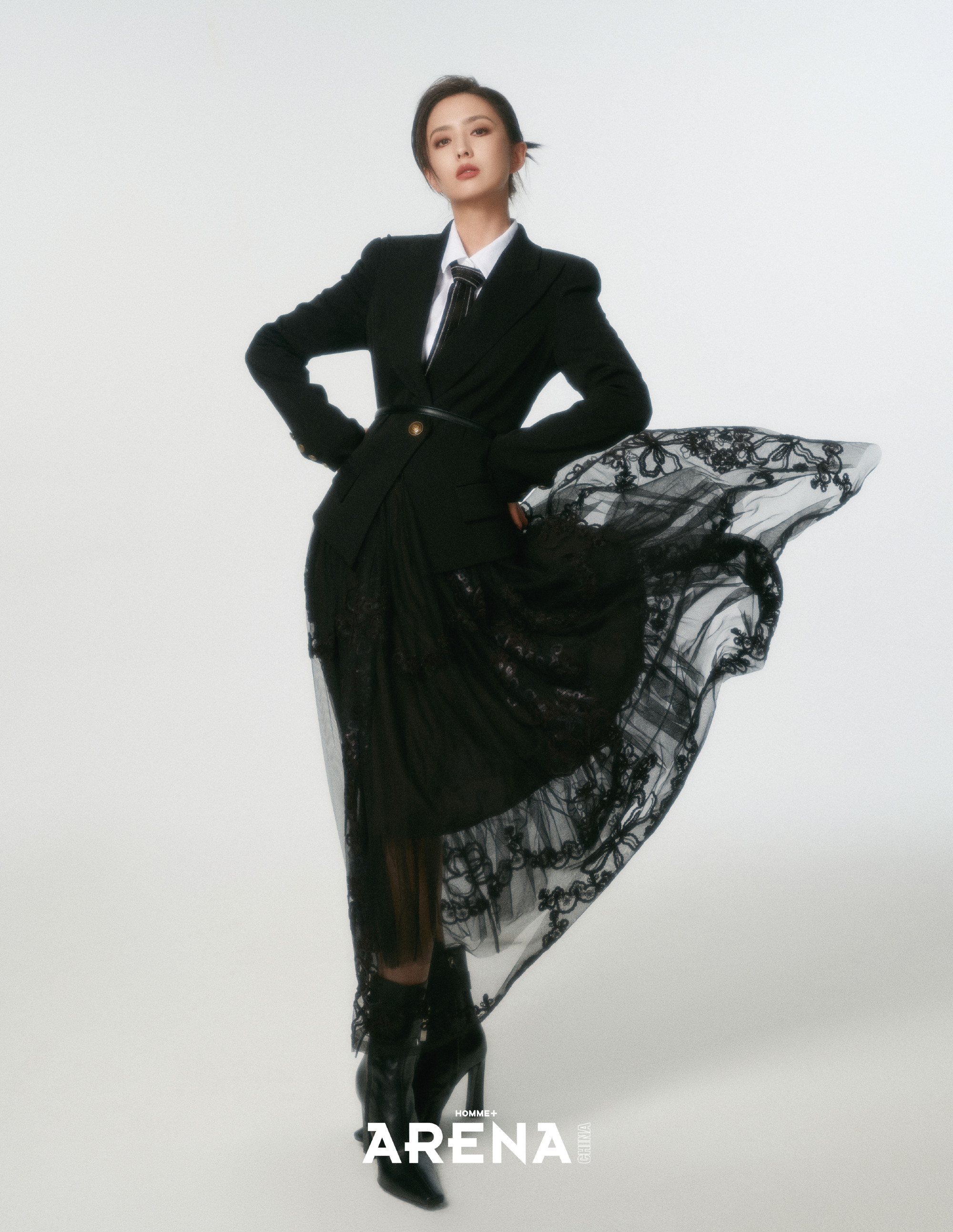 佟丽娅《arena》杂志封面大片