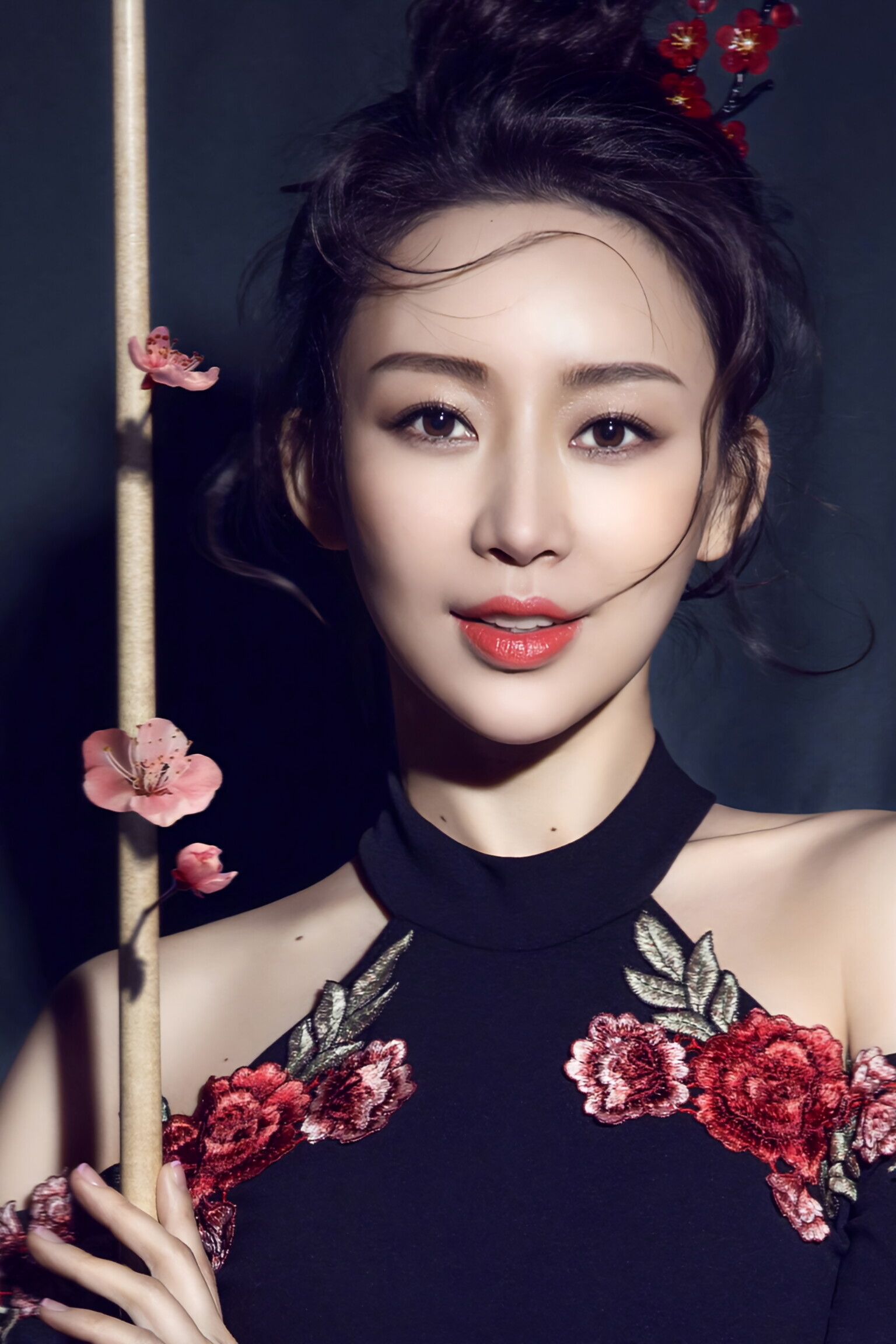 潘晓婷壁纸中的惊艳女神美丽无与伦比