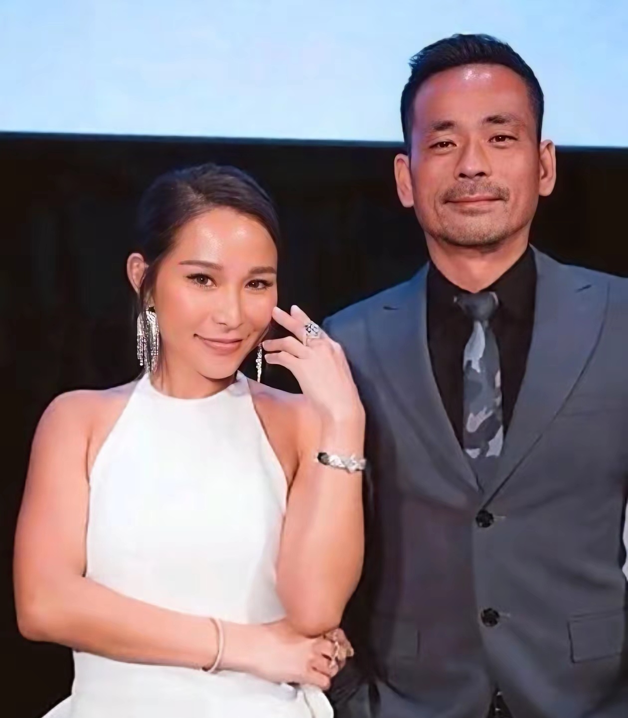 澳门 "洗米华" 讲过的一个真实故事:一对浙江夫妻揣着几万港纸来澳门