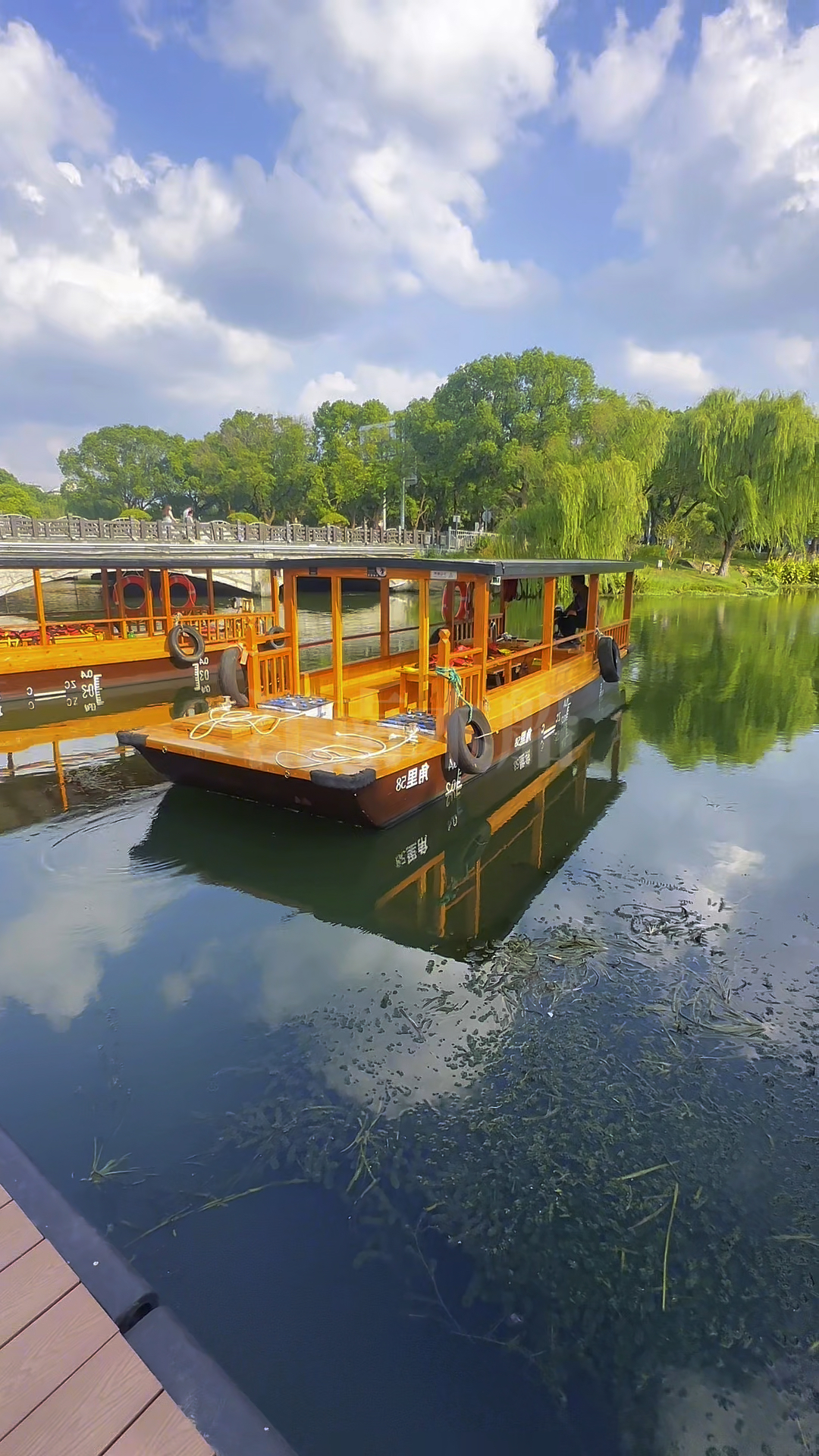 8米20人中式旅游电动观光游船