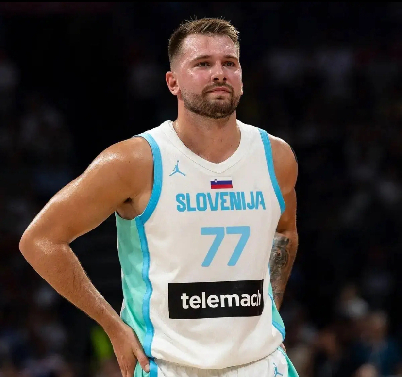 包含欧锦赛斯洛文尼亚男篮负法国遭遇两连败东契奇空砍39分8板8助的词条