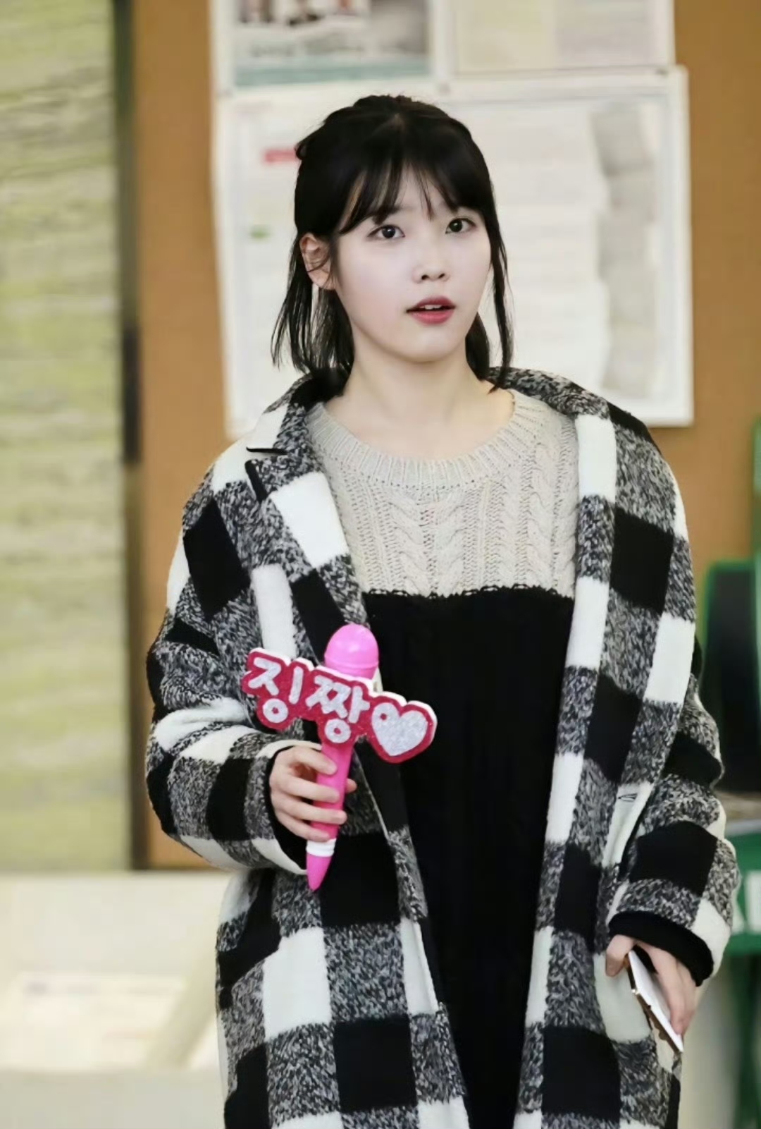 短发齐刘海的iu简直可爱疯了