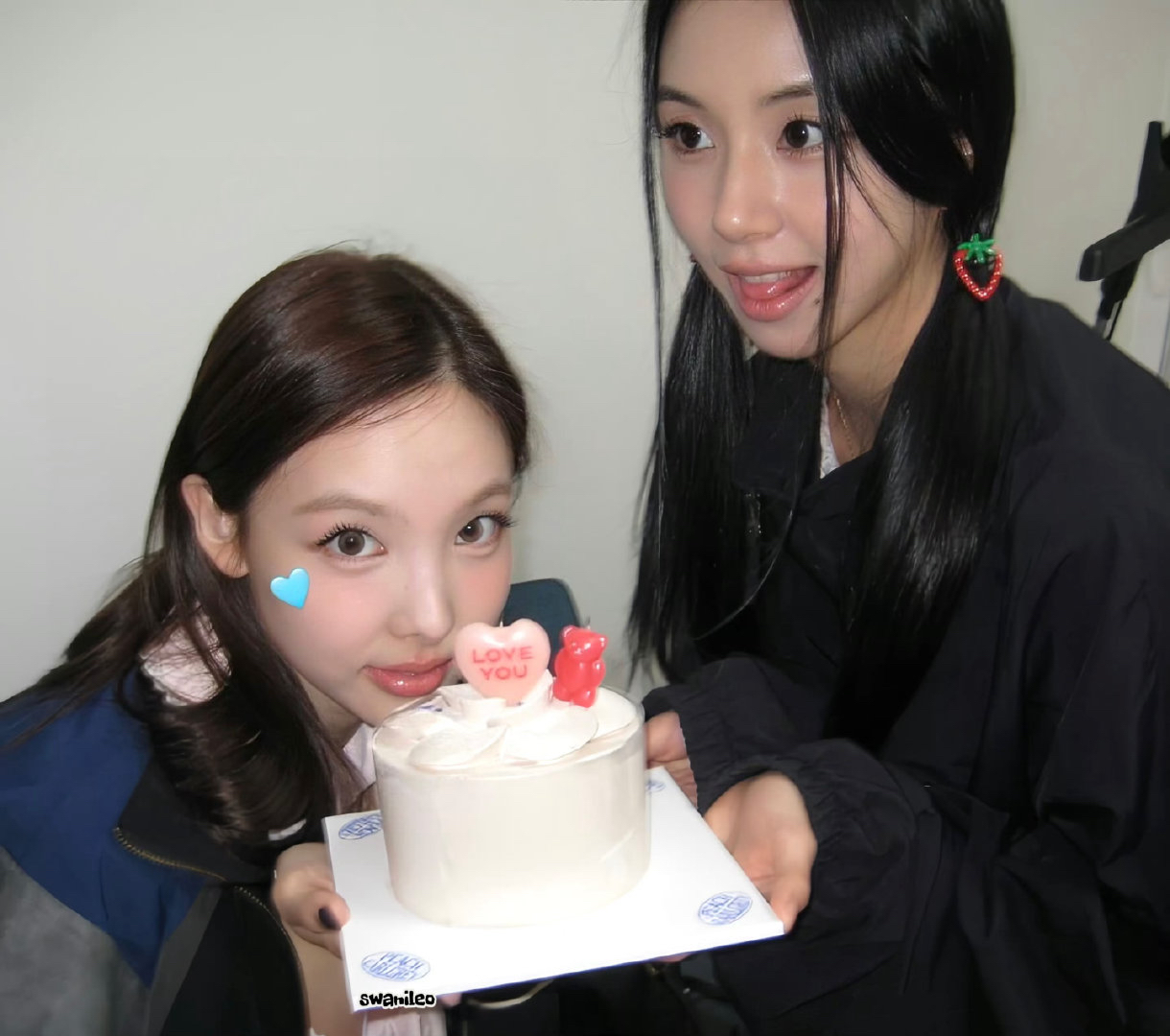 林娜琏和孙彩瑛,两个漂亮宝宝
