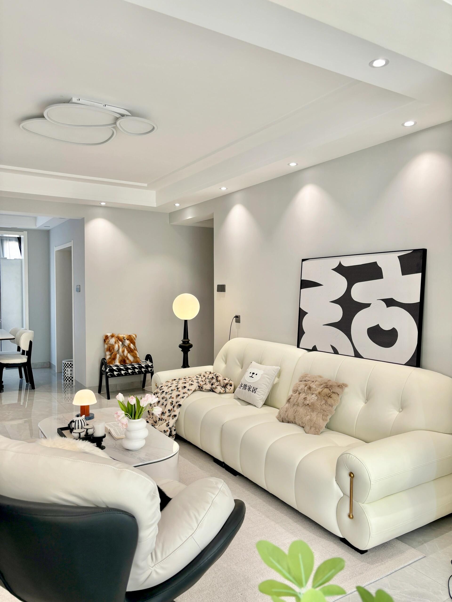 结婚真好 有家真好 建筑面积96平,套内72平 怀着对美好生活的憧憬 我