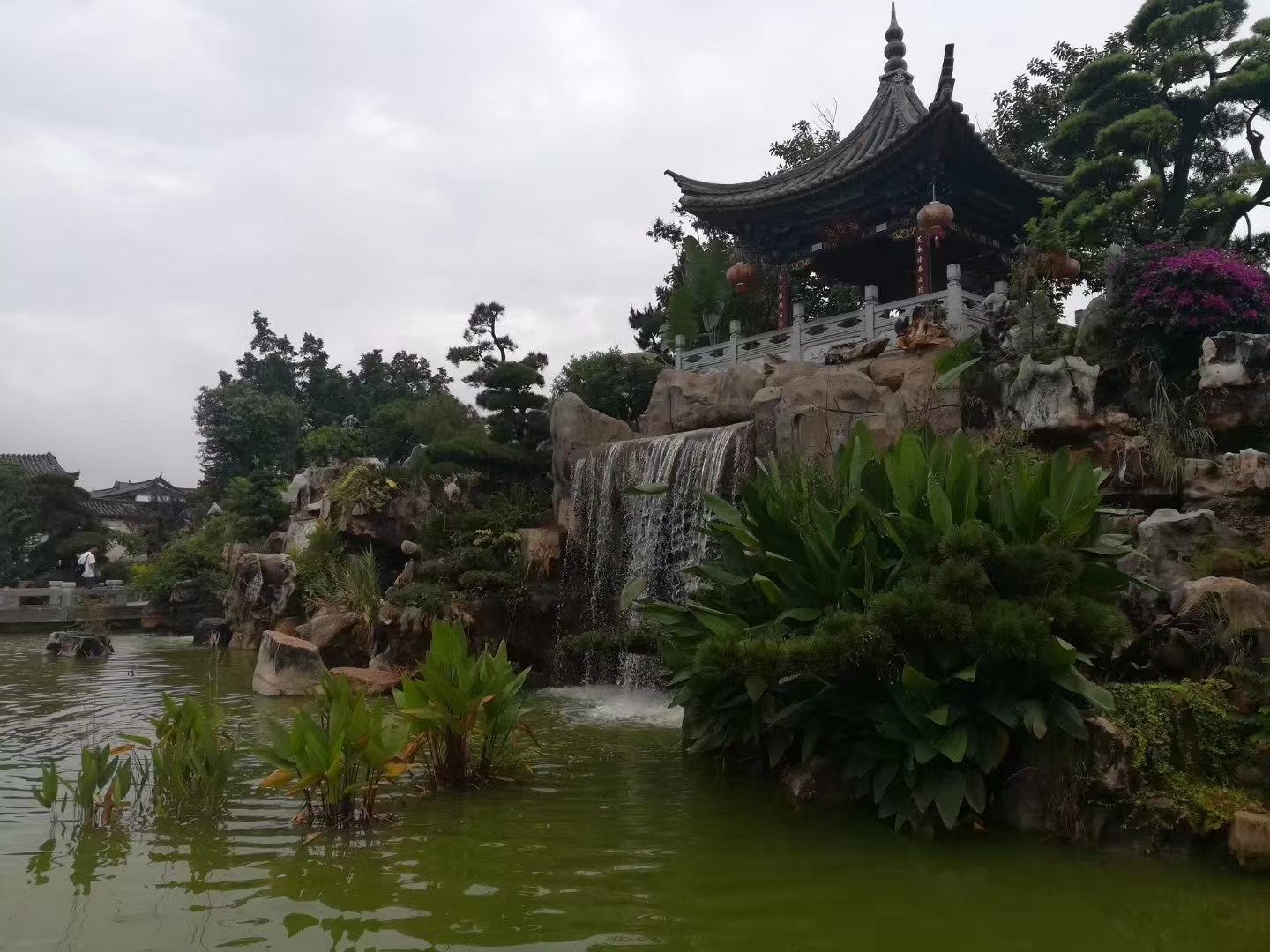 看到一段话:指出别人的问题是一件非常消耗能量的事情