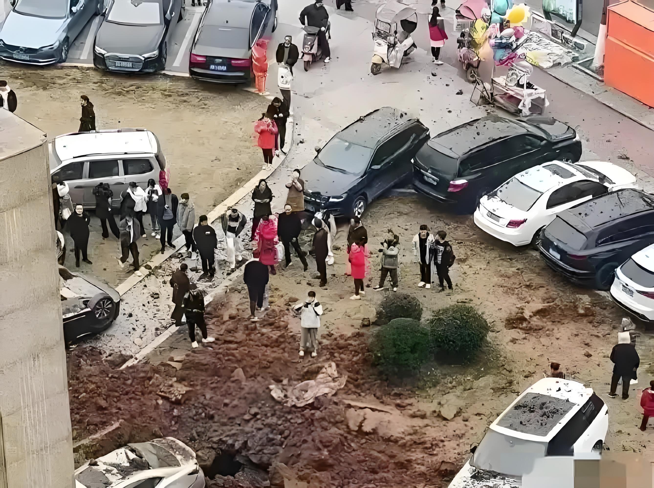 据统计,共造成7辆好车受损,总损失超过560万