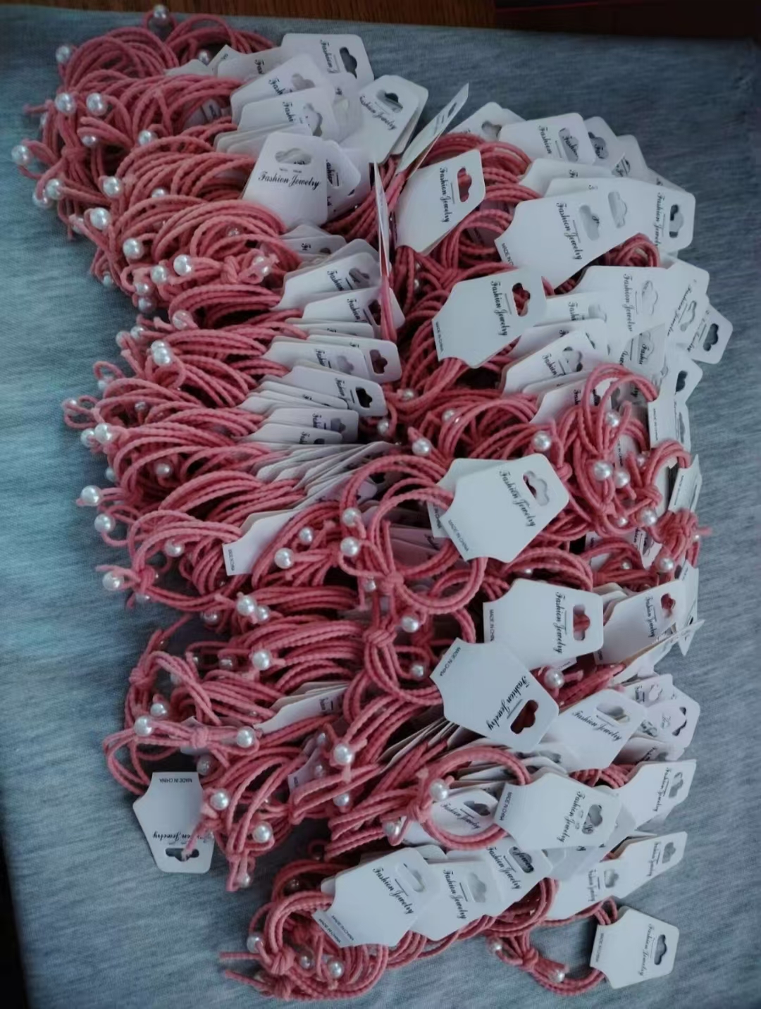 足不出户的宝妈,在家做发夹