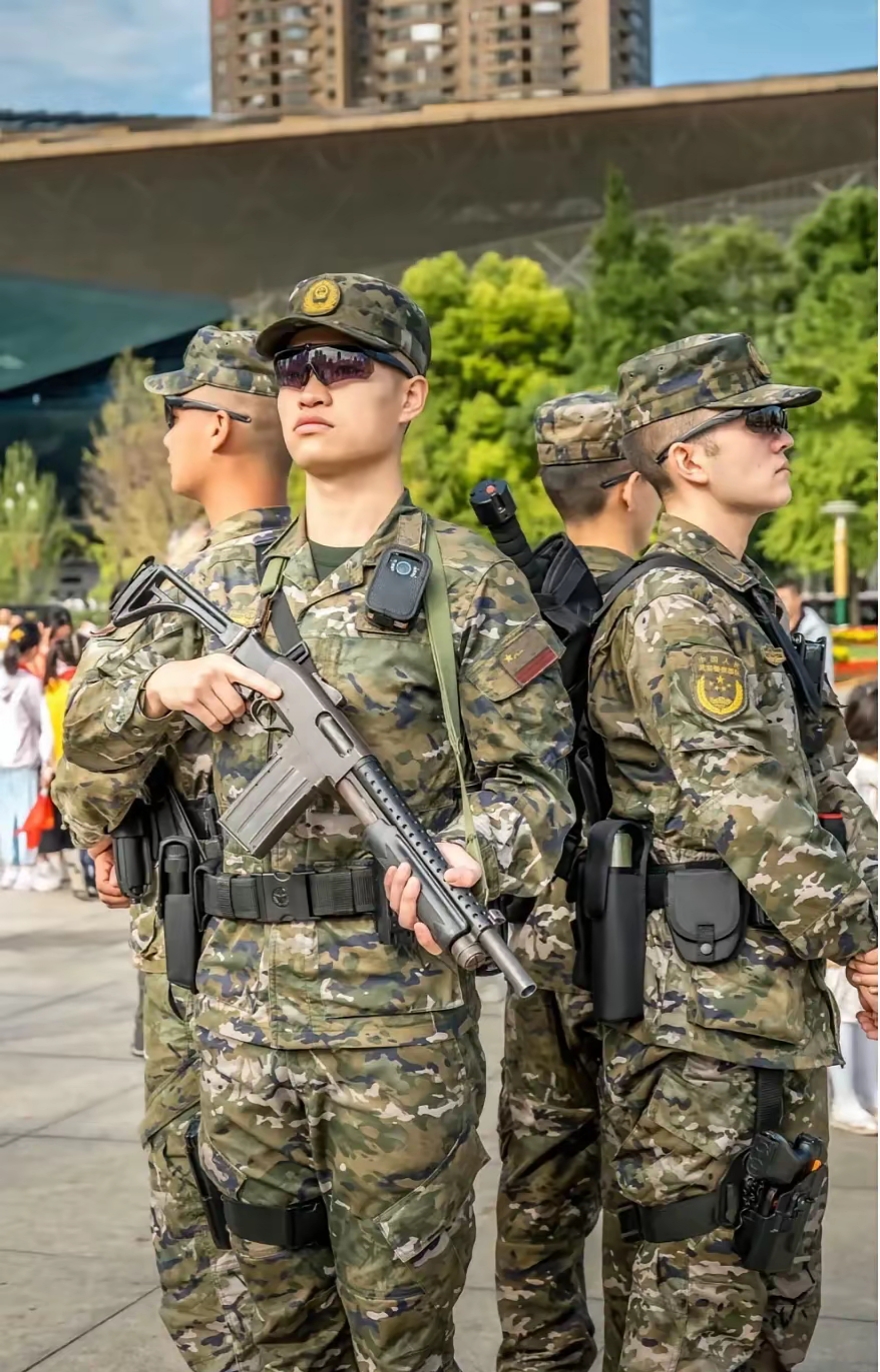 在珠海格力电器总部,武警24小时持枪值守的研发大楼内,一场关于技术