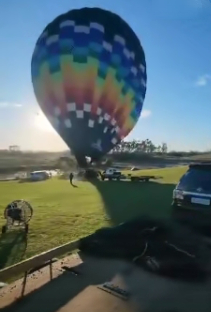 气球着火坠落,已经造成至少8死