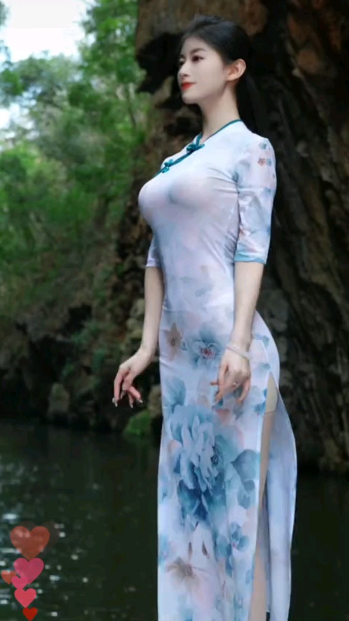 ŮͬѧĳѾ?¾缯