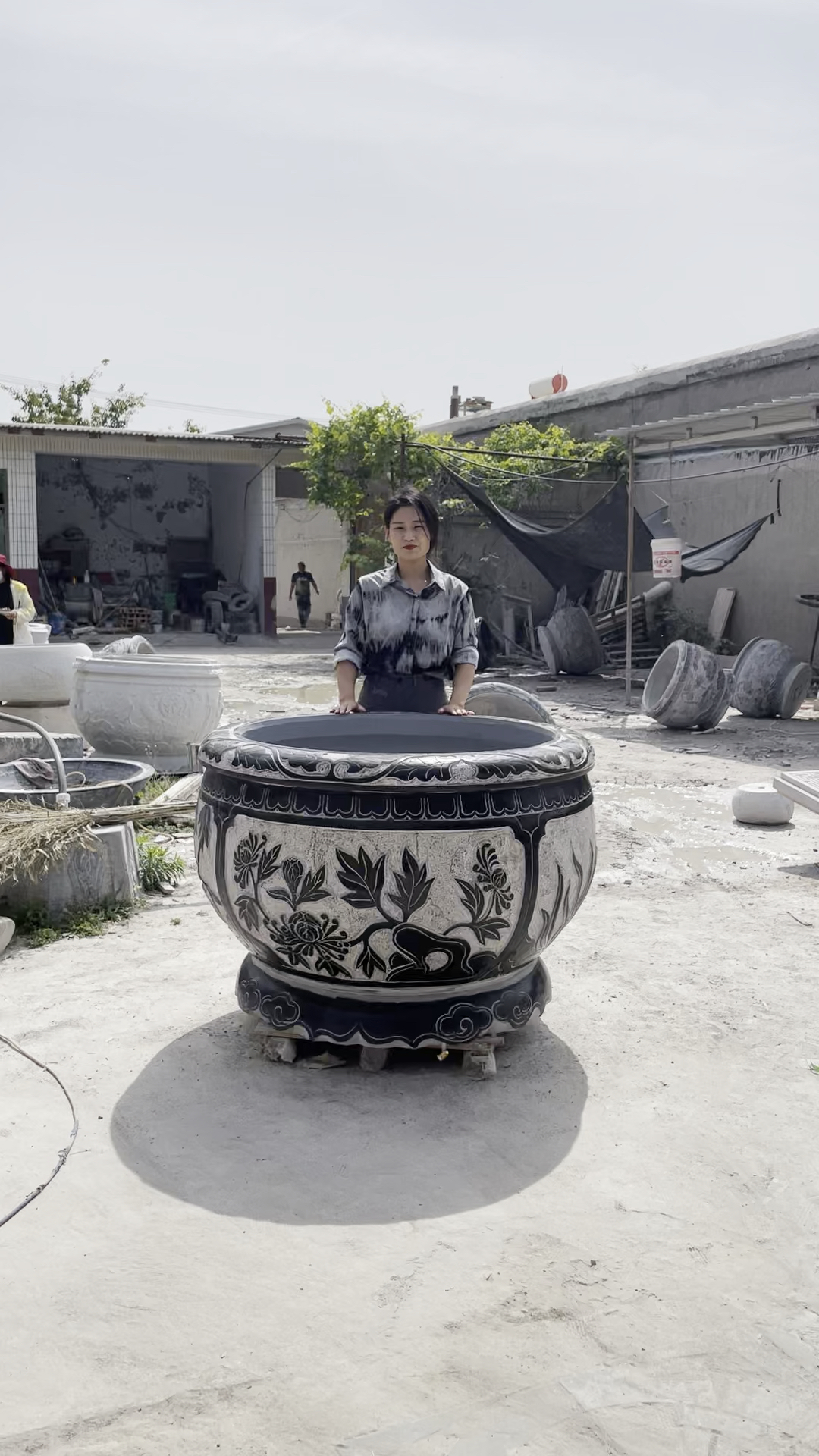 石雕鱼缸花盆青石门海梅兰竹菊大缸