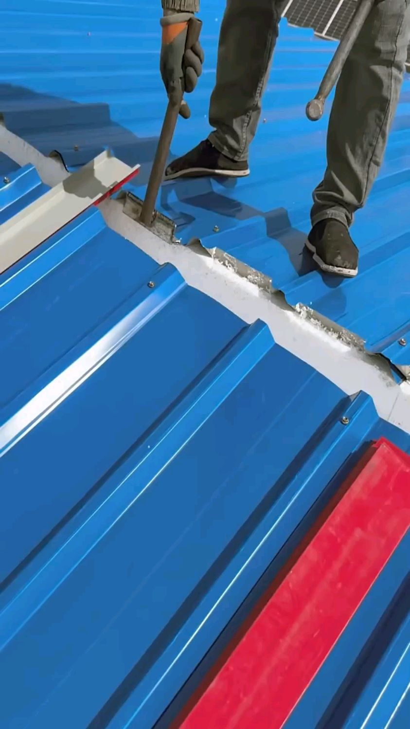 屋顶彩钢瓦的施工过程