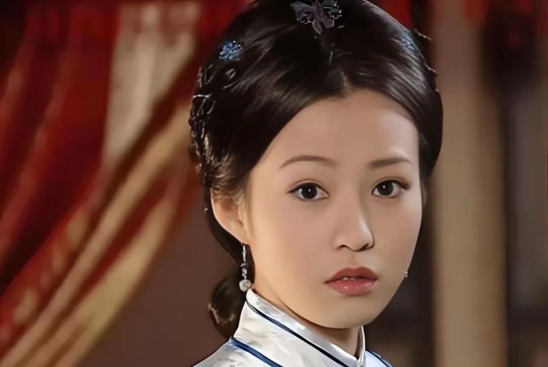 13岁顺治与表妹洞房花烛夜,表妹自己扯下盖头,顺治直