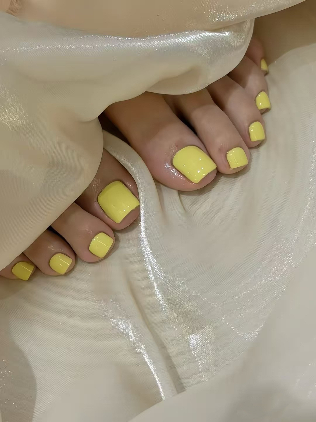 极简纯色脚美甲,低调高级感拉满