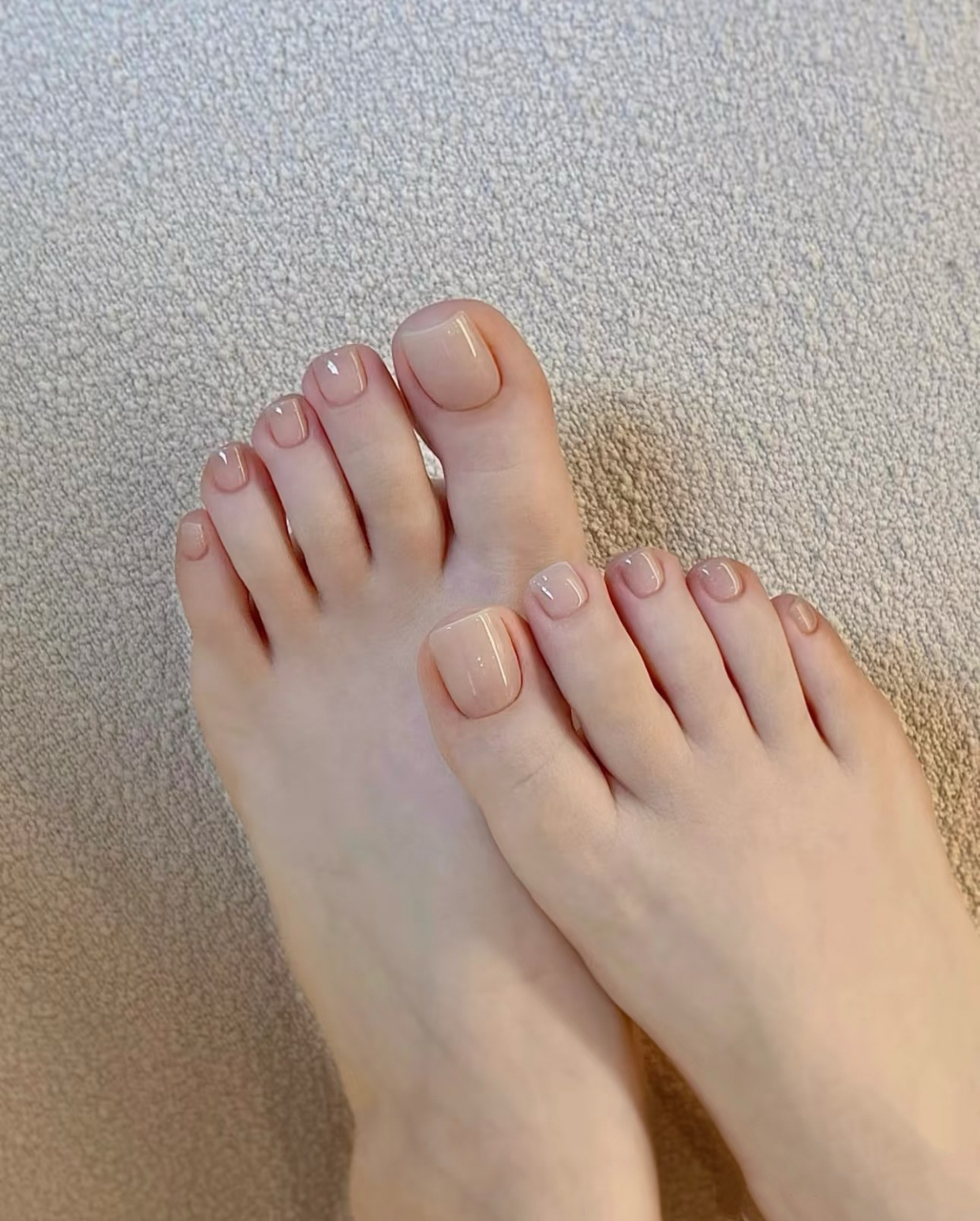 极简纯色脚美甲,低调高级感拉满