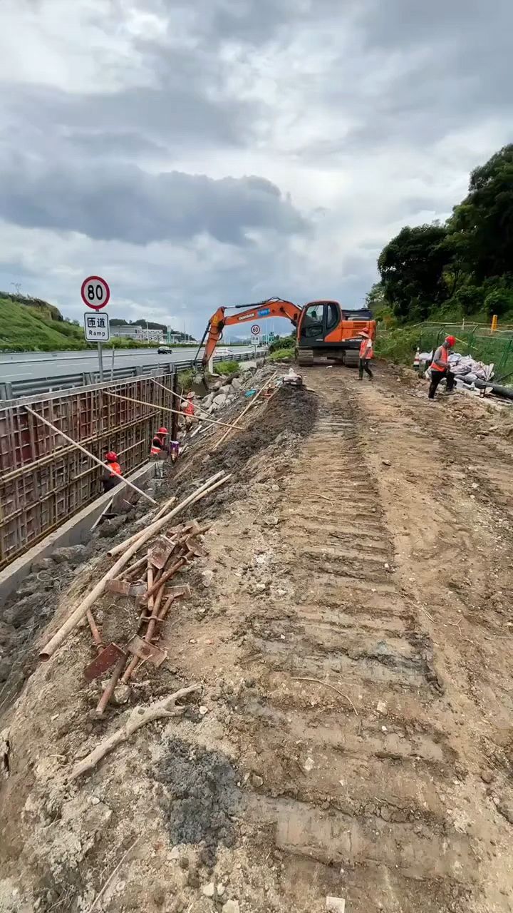 挡土墙施工现场实拍