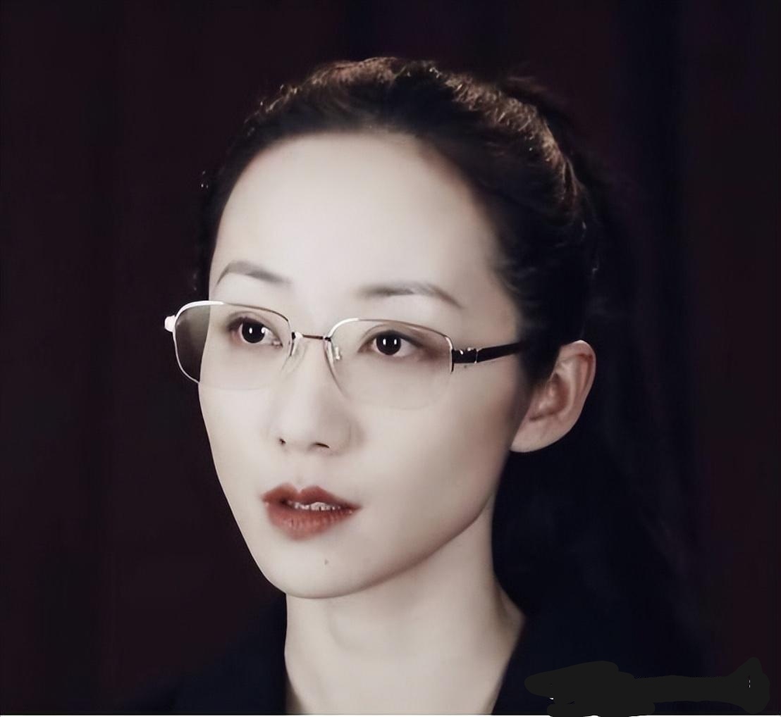 大概只看第一眼,我们就约莫能猜到他的性格