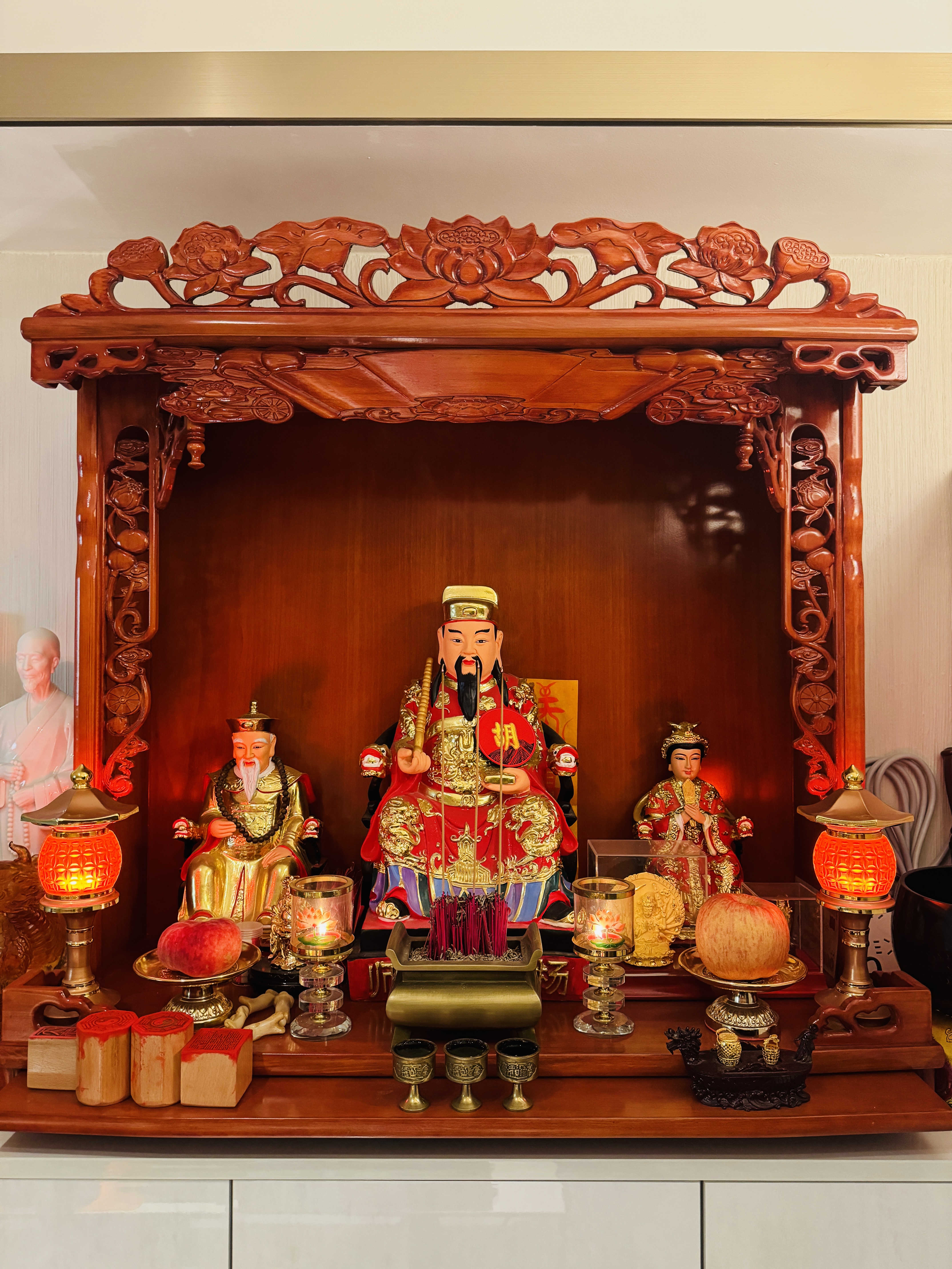 供奉方法和摆放位置堂口供奉的正规图片神位摆放客厅最佳图片观音保家