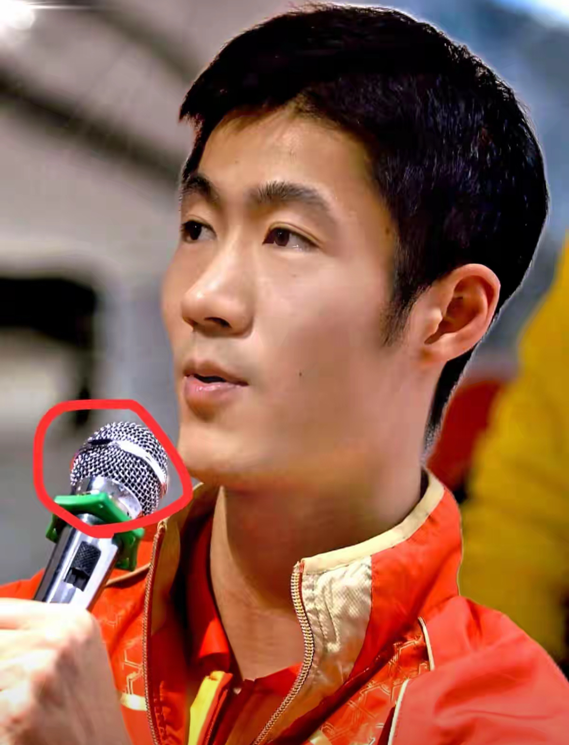 八十年代上海,王励勤出生时随母姓,这在重男轻女盛行的当时堪称稀罕