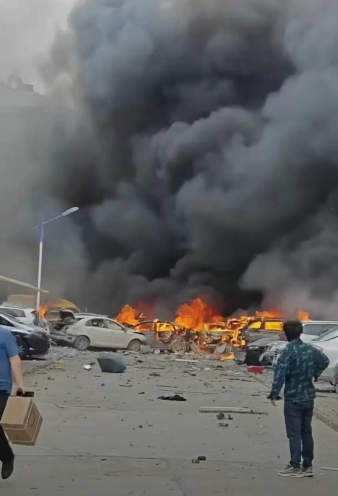 4月30日下午,山西太原小店区北营街道丰景家园小区突遭横祸,剧烈爆炸