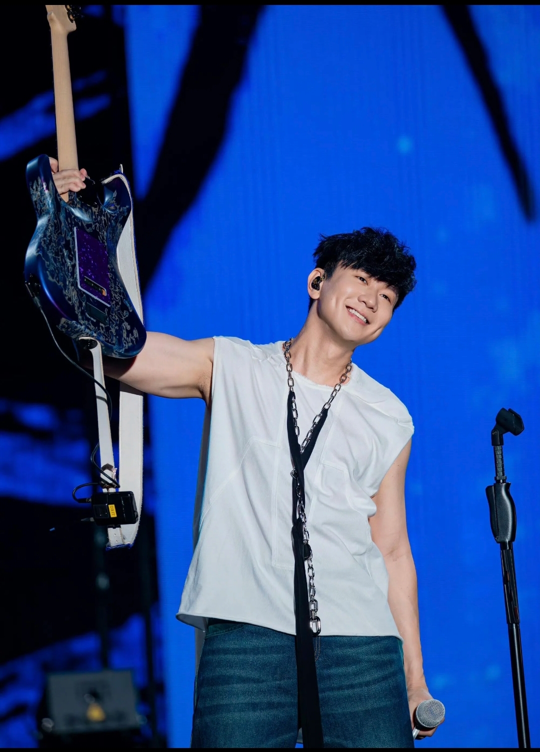 林俊杰,希望你永远健康,千万不要成为第二个姚贝娜 林俊杰在鸟巢站