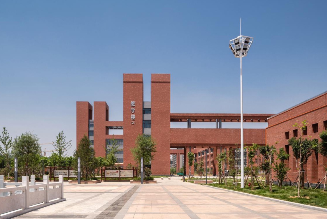 可武汉江汉大学教师王某,却做出了令人不齿的行为:婚内家暴,出轨,离婚