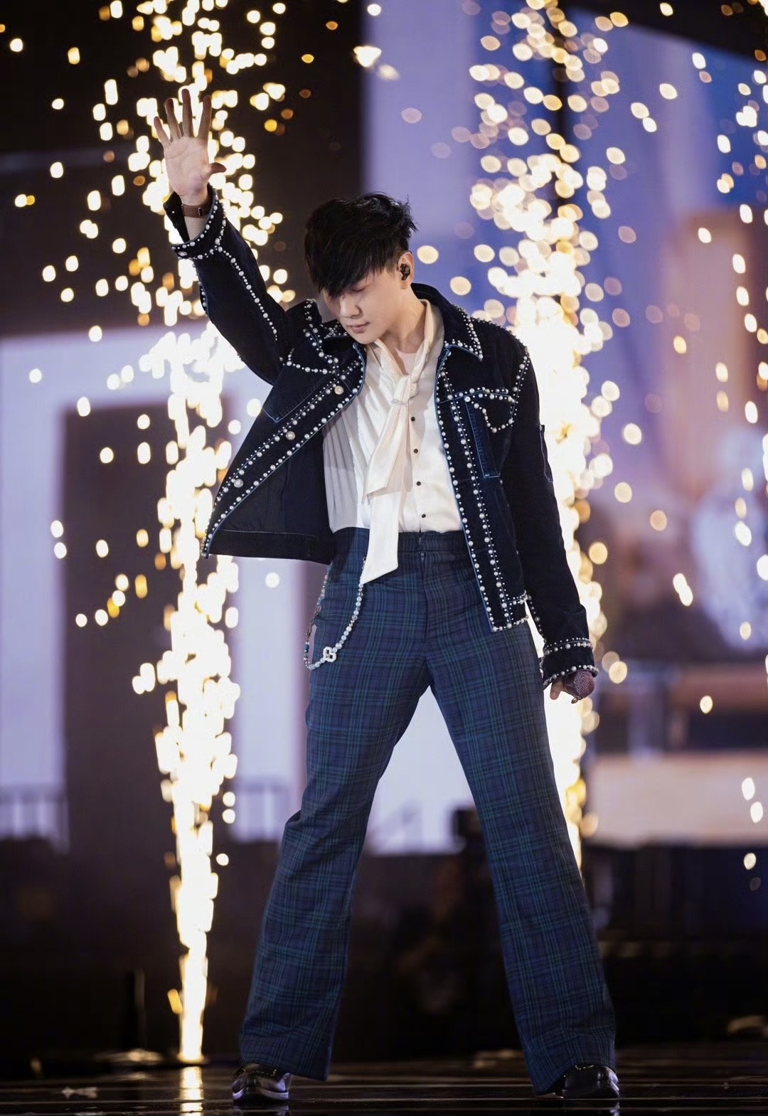 林俊杰,早就不对劲儿了!