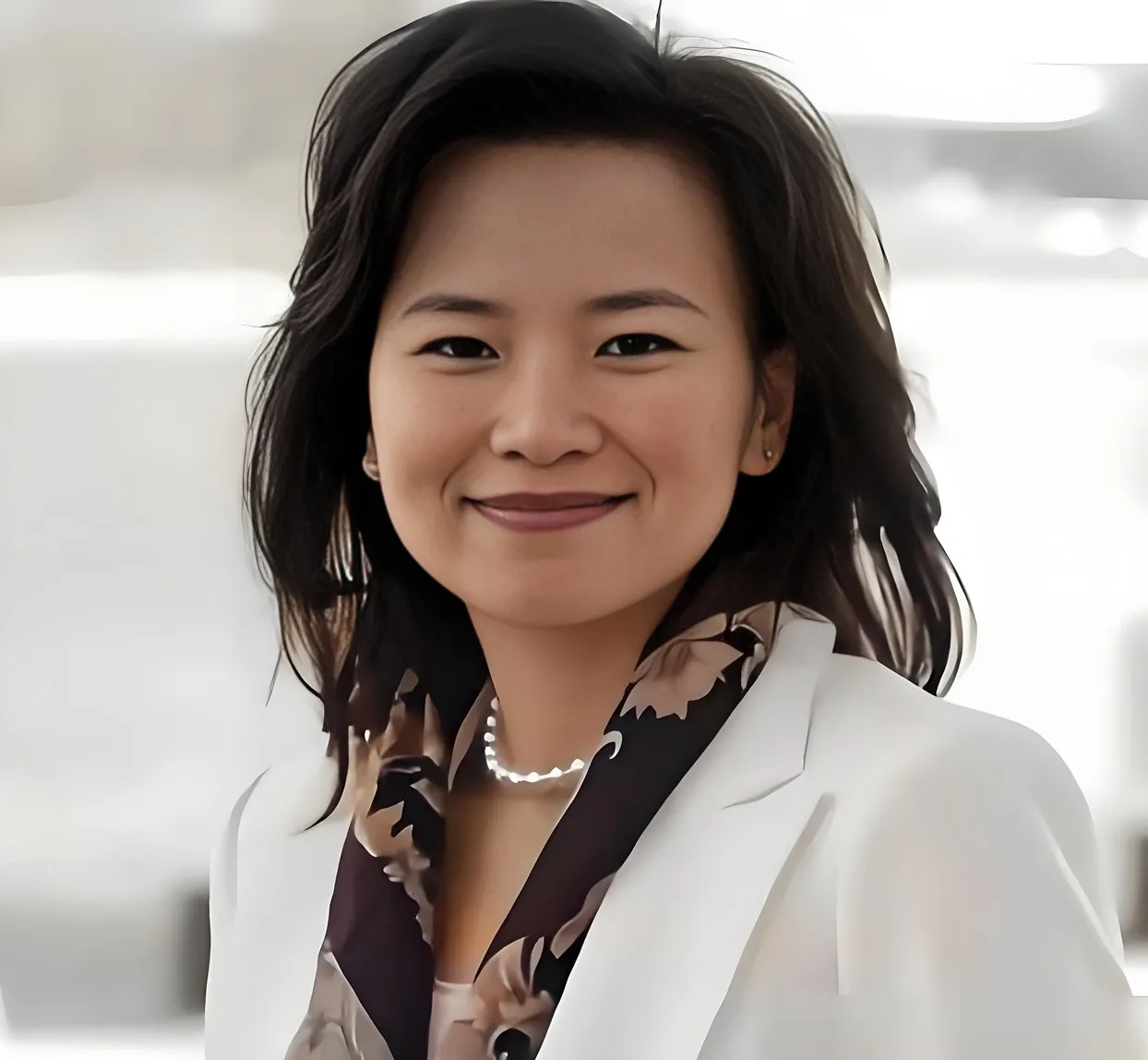 没想到著名的央视主持人成蕾竟然是间谍!