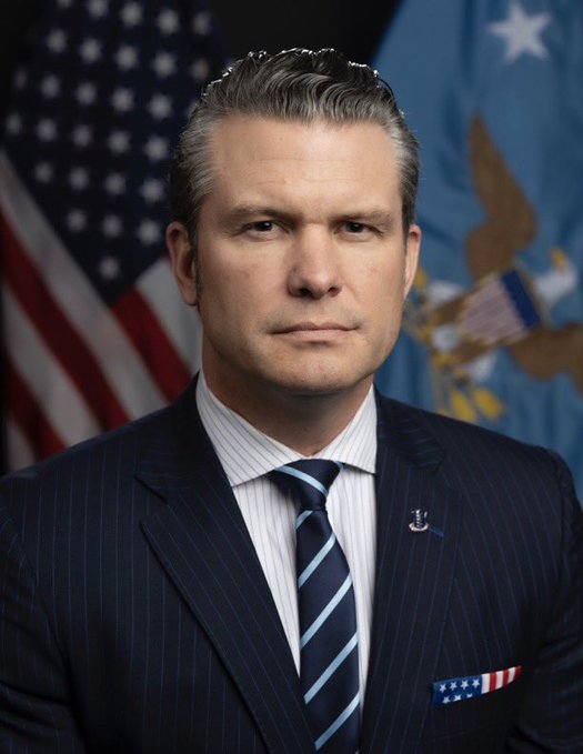 突发消息:国防部长皮特·赫格塞斯 (pete hegseth) 正在对马克·米利