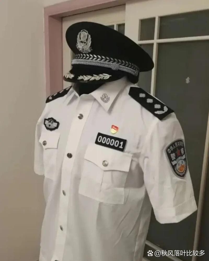 他们过去一人一辆车接送,连二级局都是