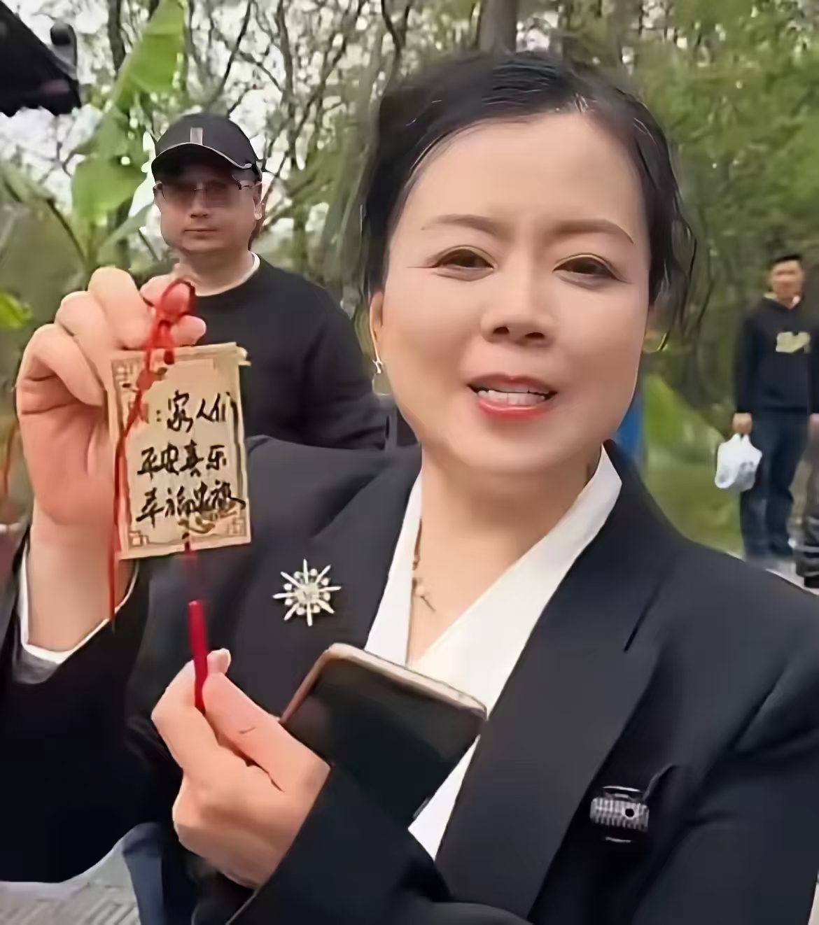 许敏说不如意的事情会继续处理,不如意的事情有很多,继续处理,主要是