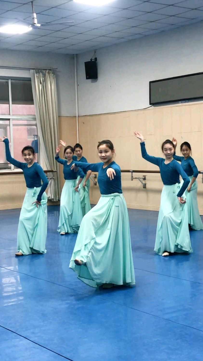 北音舞小王老师朝鲜族舞蹈课堂随拍