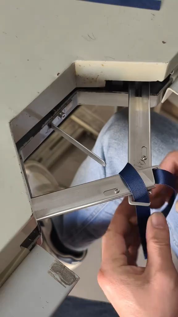 半自动化蝴蝶结打结机械