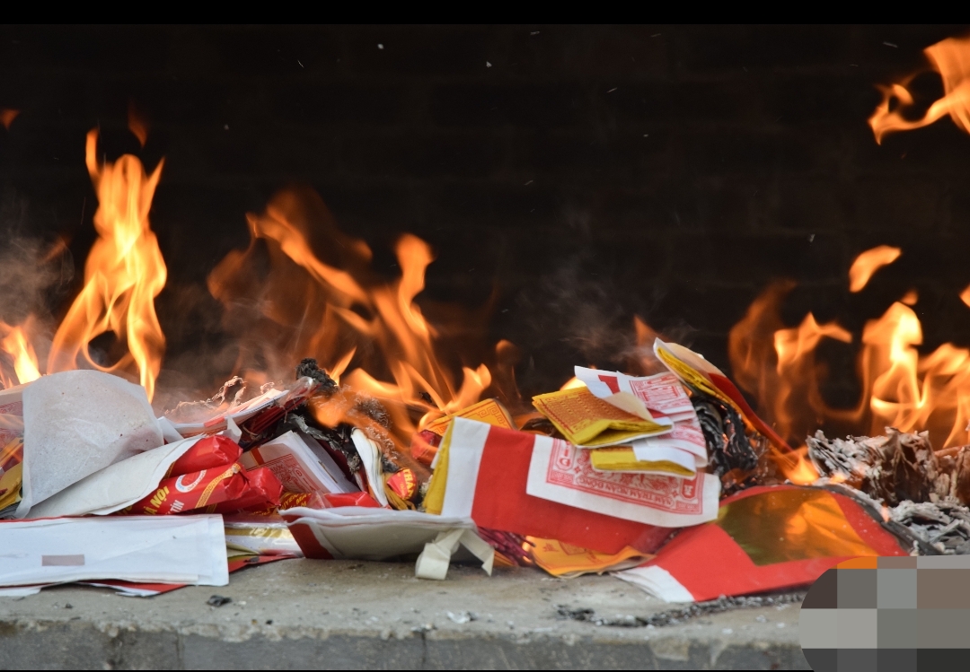 马上清明节了,大家嘴巴干净一点