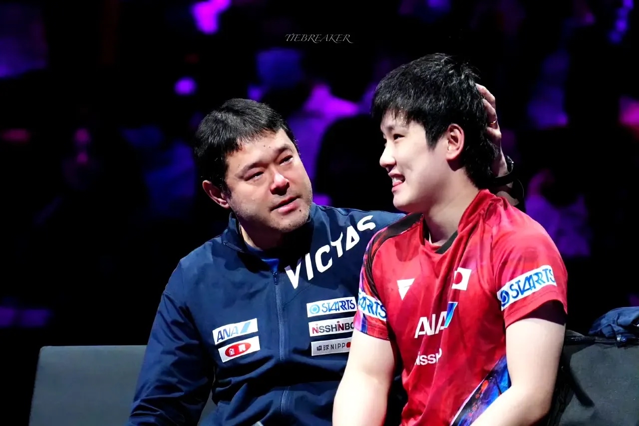 这次因为是张本智和要换教练了,田教练这次最后一次陪着张本智和参加