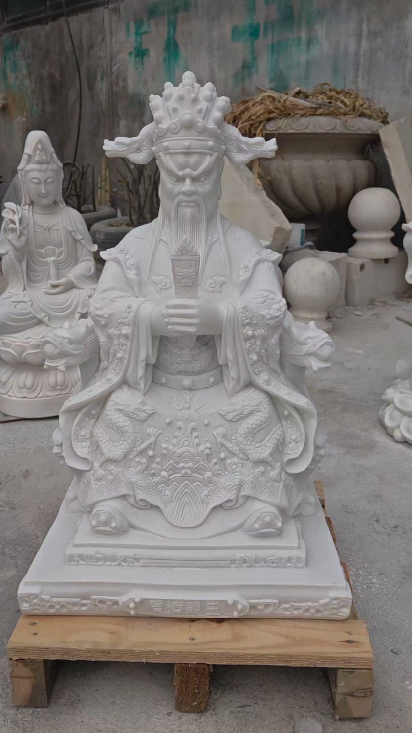 天然汉白玉龙王雕像