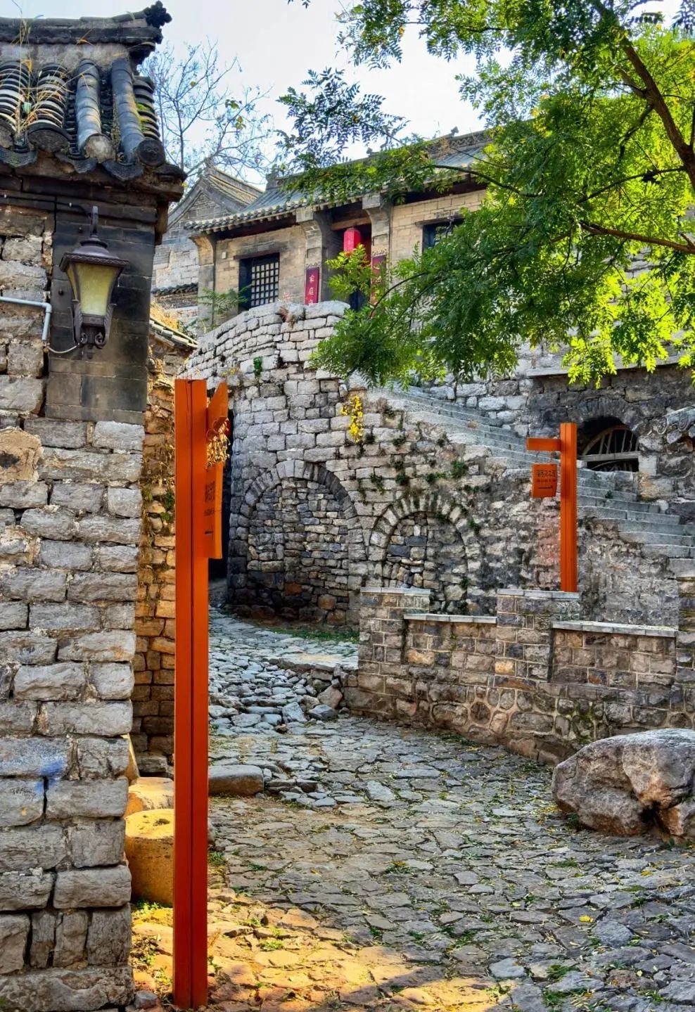 夏季旅游创作季# 沿着黄河去村游之郑州:山野听风,避暑心境 在城市的