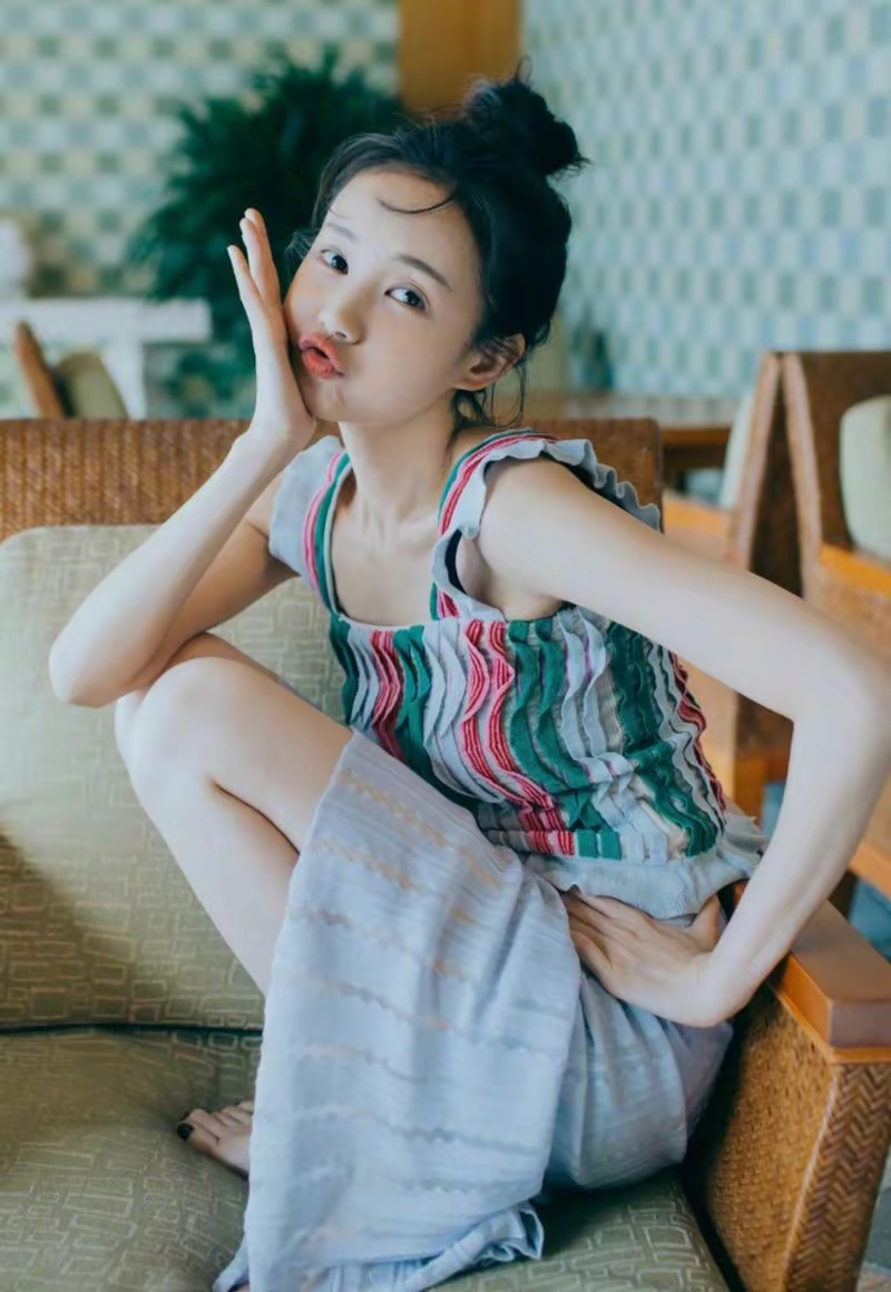 李一桐学生时代照片