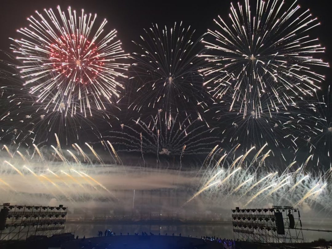 不管你有多么喜欢一个人, 都不要纠结她能陪你多久