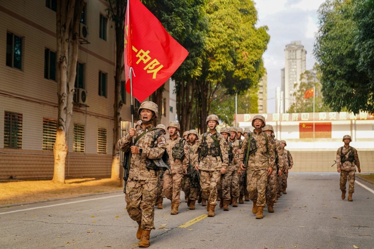 机动支队的兵哥们身上发现了