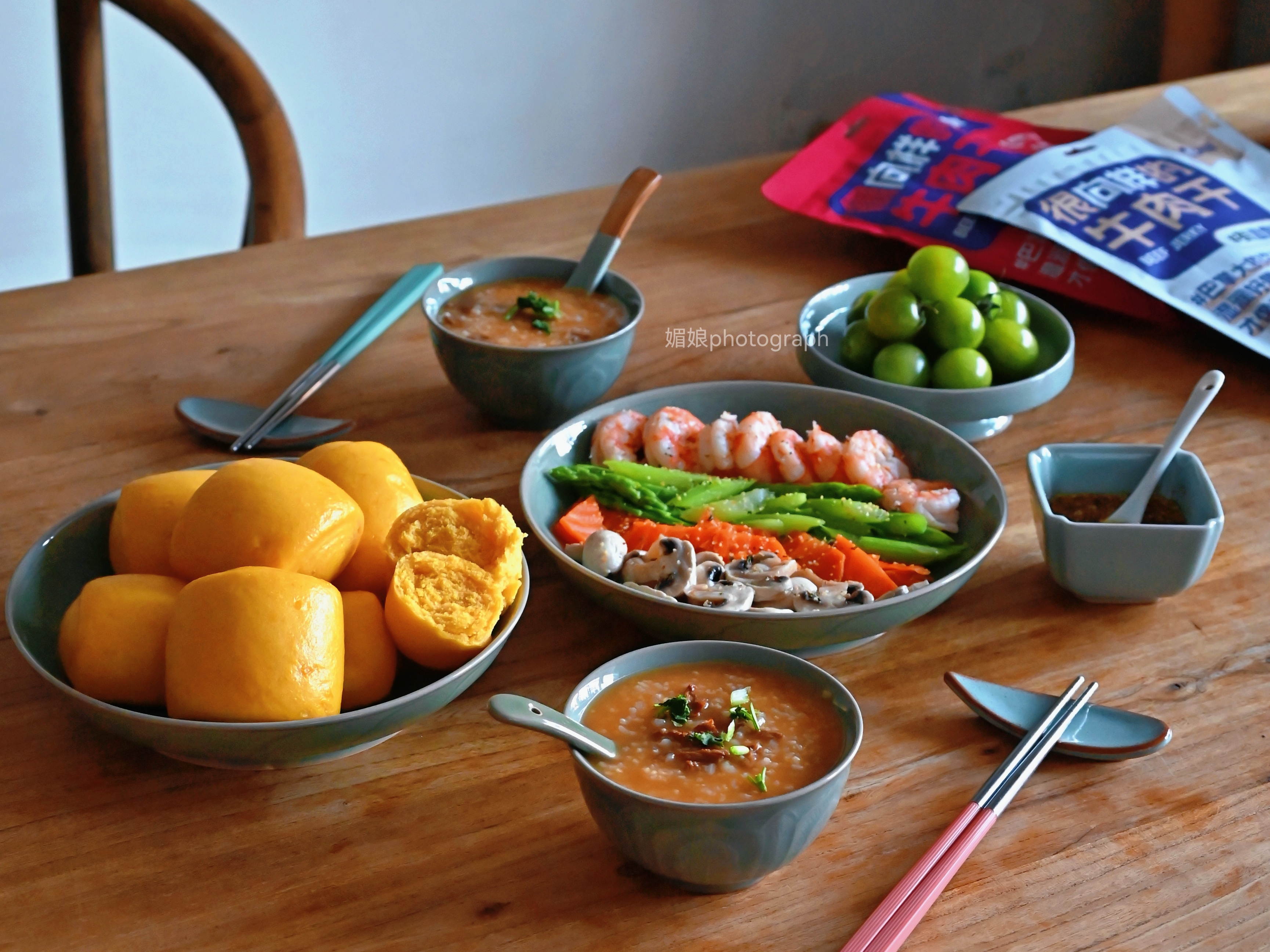 刀切馒头的做法比较简单粗犷,也不需要造型,适合在家做早餐