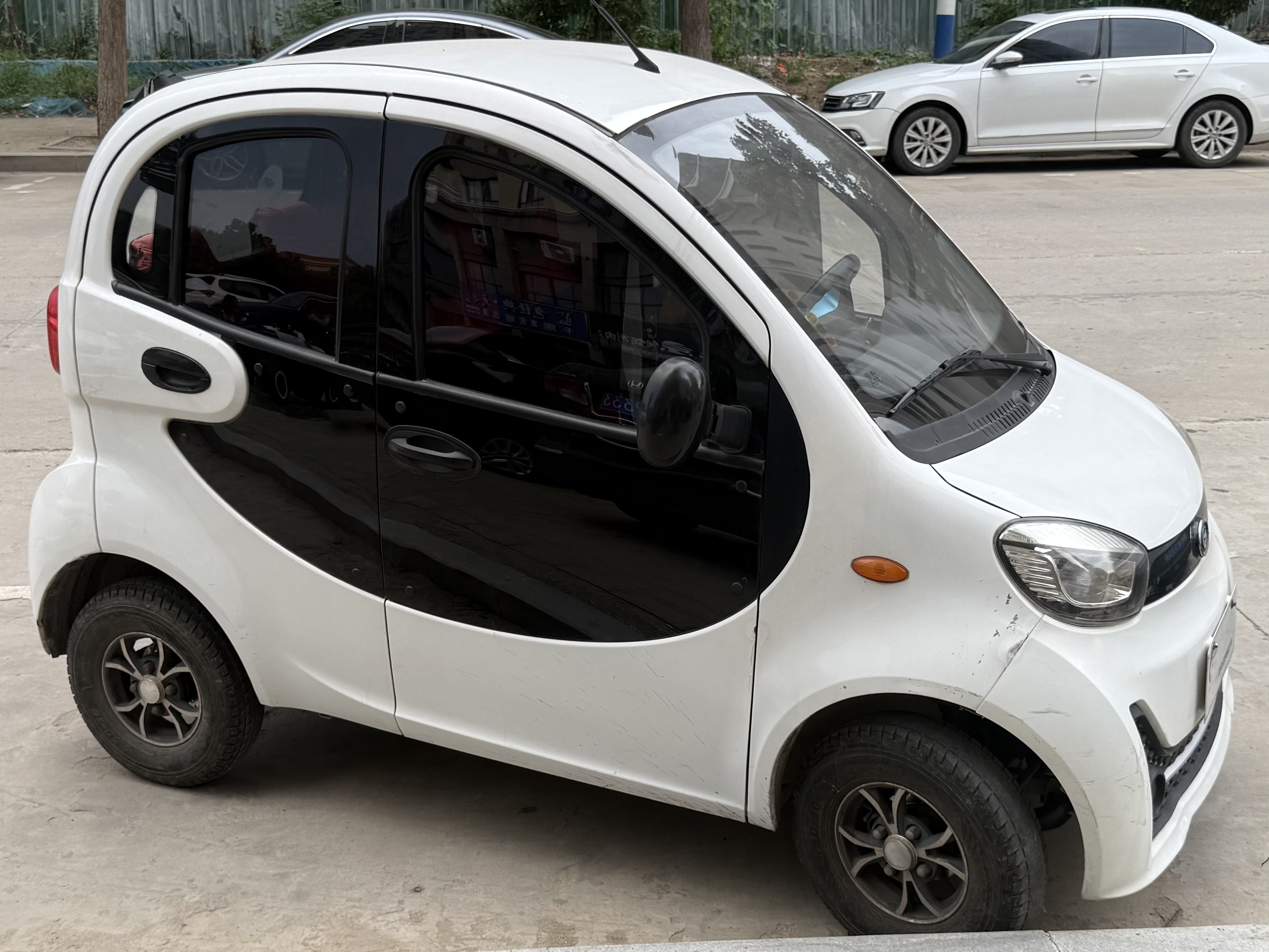 昨晚去县城参加了一个小型的高中同学聚会,我是既兴