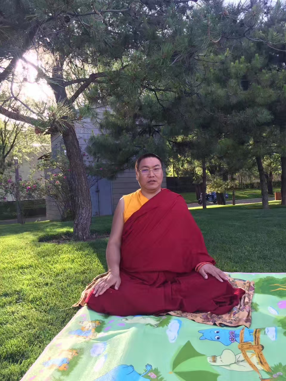 弟子求教:如何才能更静心修行,潜心修法,在上师三宝前去除我执,摒弃