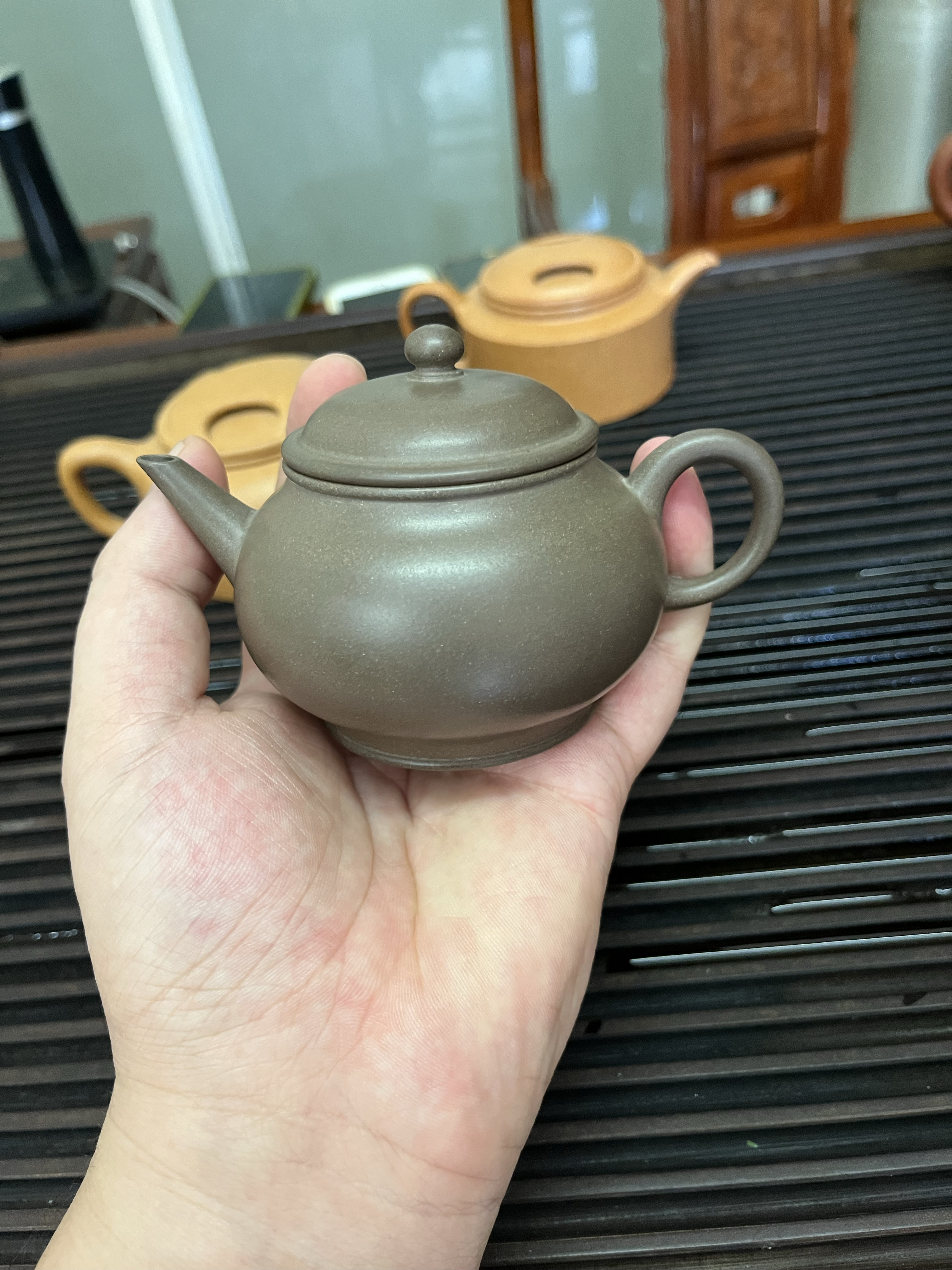 紫罗兰紫砂壶泥料特点
