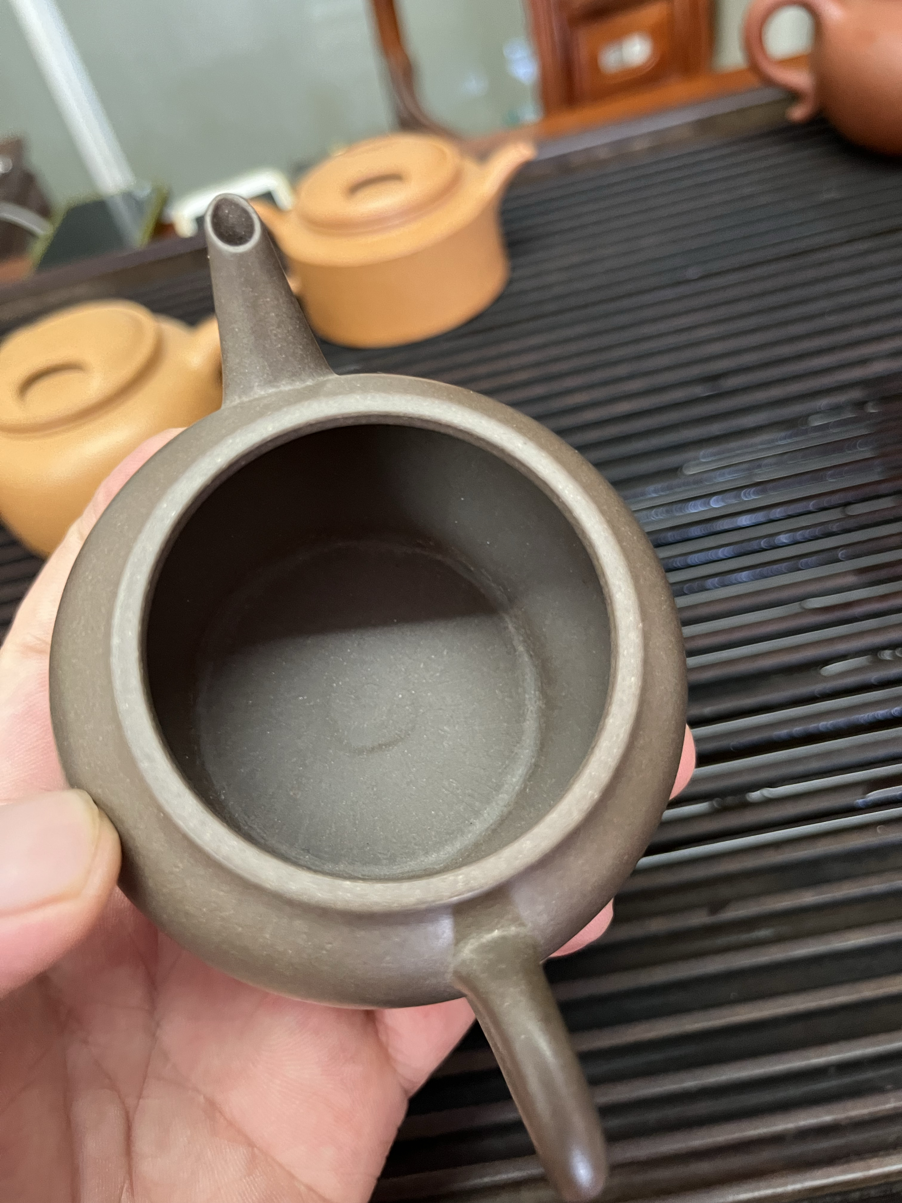 紫罗兰紫砂壶泥料特点