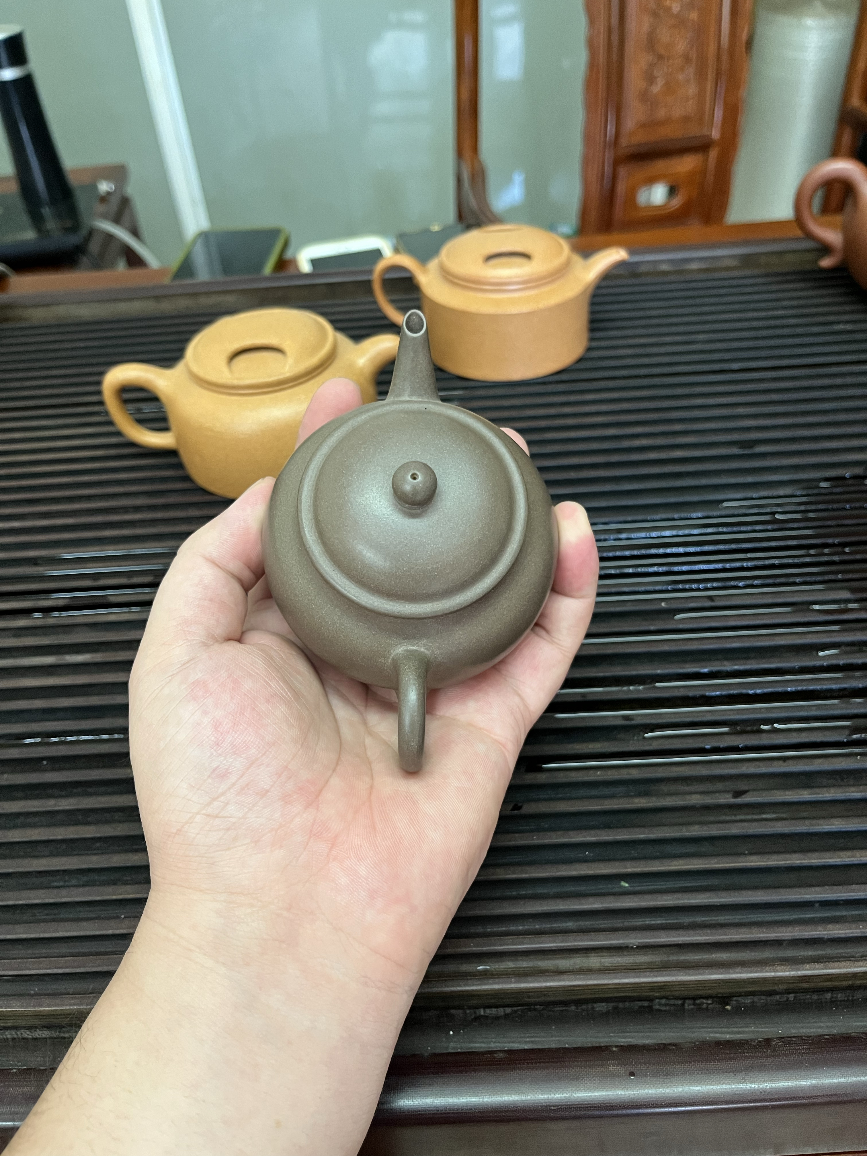 紫罗兰紫砂壶泥料特点
