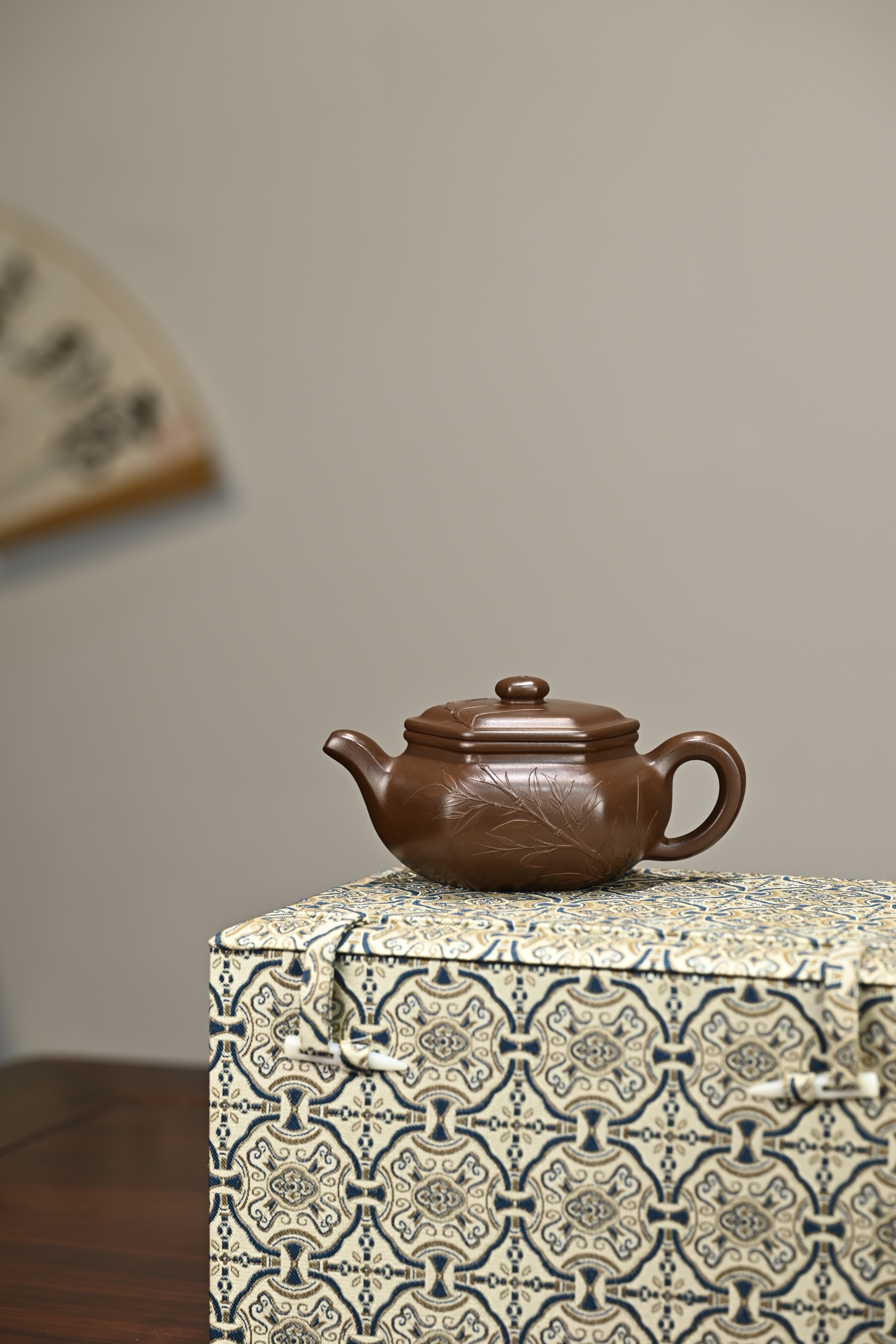 本色泥绘 容量180cc|极品紫泥 于圆融中见方刚,线条